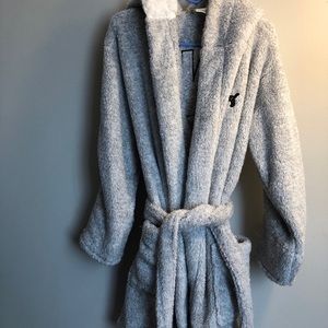 Victoria’s Secret PINK Fluffy Robe